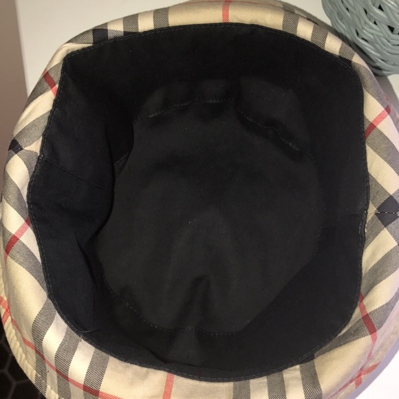 Brand new BURBERRY vintage bucket hat main image 4